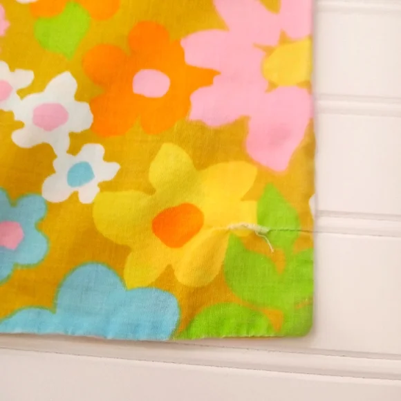 Retro Mod Flower Power Pillow Sham - Picture 2 of 6